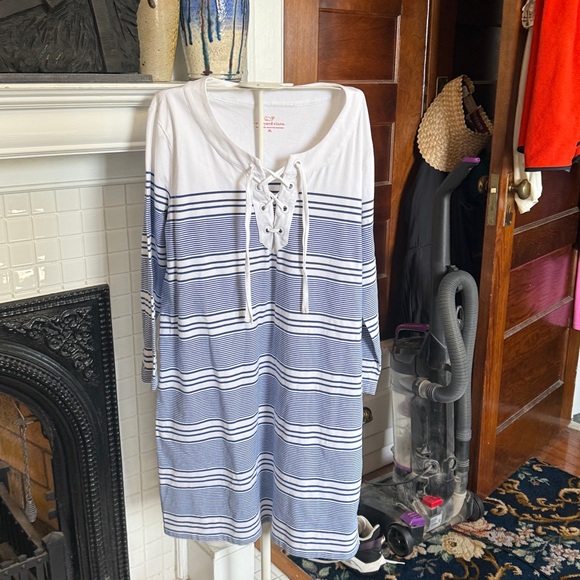 Vineyard Vines Blue and White Long Sleeve Dress-worn about 5-6 times.139 retail - Picture 2 of 7